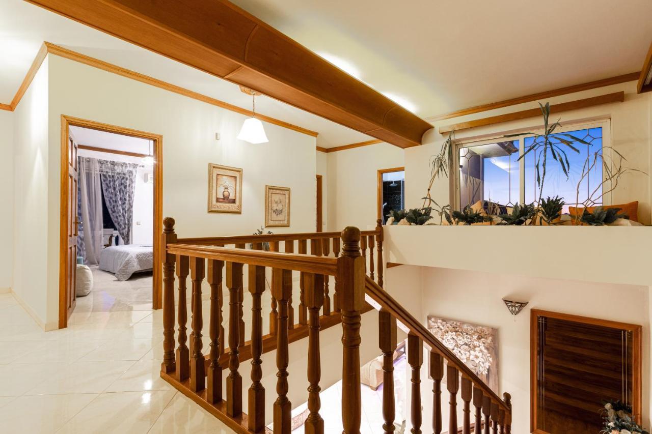 Galadriel Villa With Private Pool & Jacuzzi Kato Yerakarion ภายนอก รูปภาพ