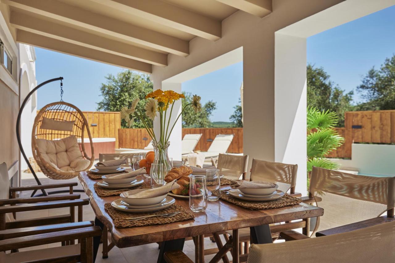 Galadriel Villa With Private Pool & Jacuzzi Kato Yerakarion ภายนอก รูปภาพ