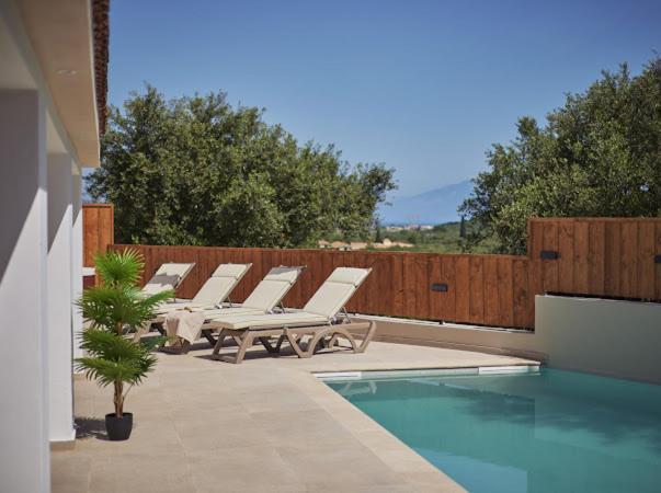 Galadriel Villa With Private Pool & Jacuzzi Kato Yerakarion ภายนอก รูปภาพ